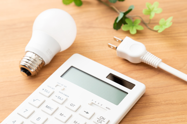 エアコンつけっぱなしで電気代は安くなる？